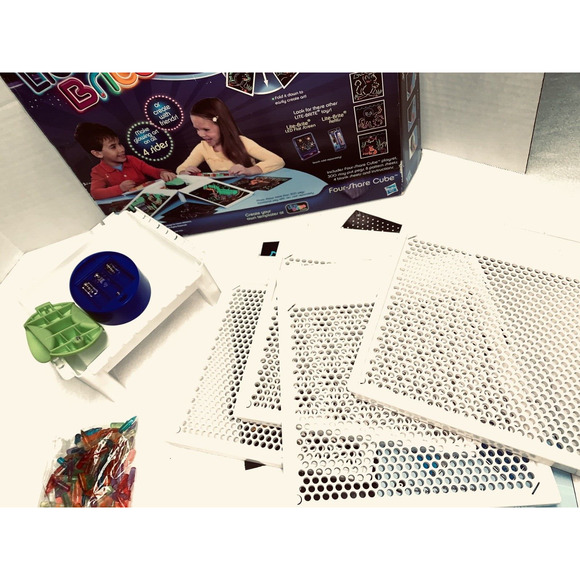 Lite Brite Four Share Cube Some Pattern Sheets Working Battery Operated Pegs EUC - Picture 9 of 13